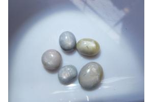 Saphia trắng sao 6-8 carat